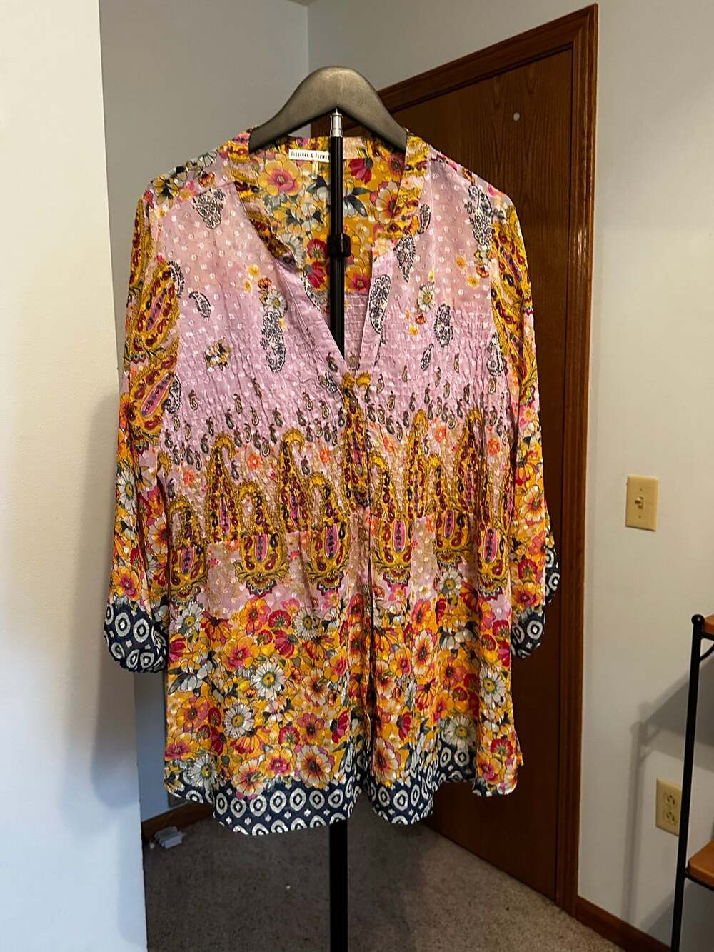 Figueroa & Flower Women's XL Floral Boho V-Neck Blouse Tunic